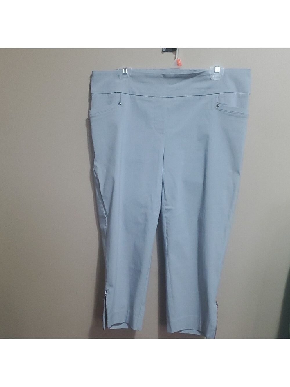 Women's Gray Capri Pants Plus Size 14